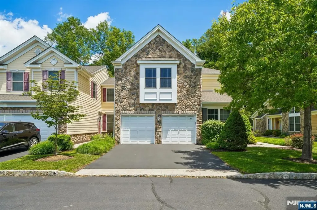 11 Hopkins Court Par-troy Hills Twp. NJ 07054