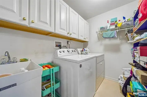 11 Hopkins Court Par-troy Hills Twp. NJ 07054