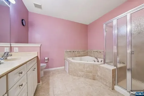 11 Hopkins Court Par-troy Hills Twp. NJ 07054
