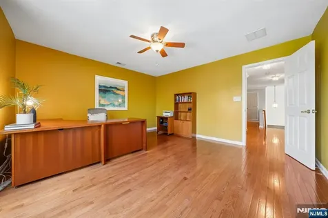 11 Hopkins Court Par-troy Hills Twp. NJ 07054