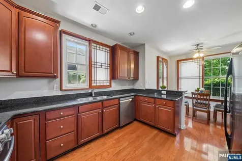 11 Hopkins Court Par-troy Hills Twp. NJ 07054