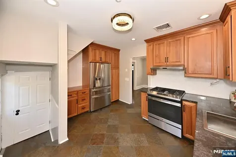 217 Elmwood Avenue Ho-ho-kus NJ 07423