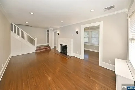 217 Elmwood Avenue Ho-ho-kus NJ 07423