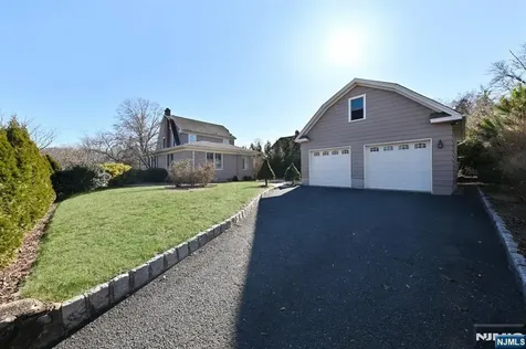 217 Elmwood Avenue Ho-ho-kus NJ 07423