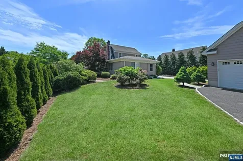 217 Elmwood Avenue Ho-ho-kus NJ 07423