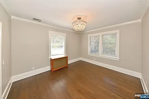 217 Elmwood Avenue Ho-ho-kus NJ 07423