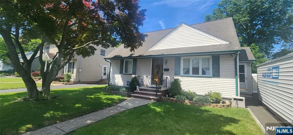 11 Chadwick Drive Bloomfield NJ 07003