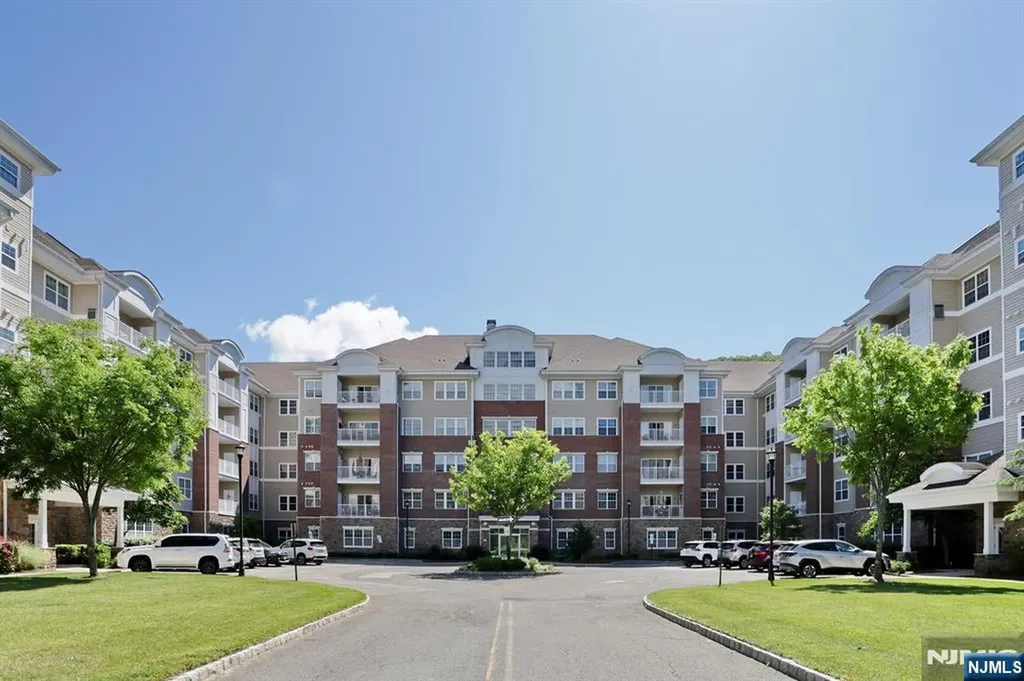 3118 Warrens Way Wanaque NJ 07465