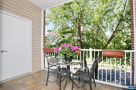 3118 Warrens Way Wanaque NJ 07465