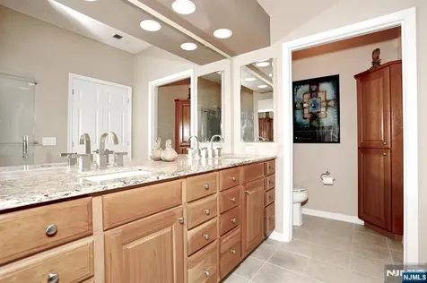 3118 Warrens Way Wanaque NJ 07465