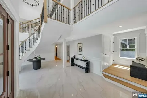 976 Scioto Drive Franklin Lakes NJ 07417