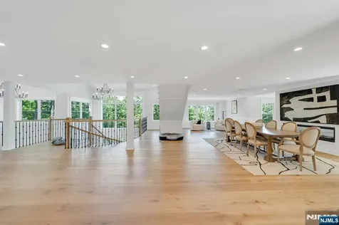 976 Scioto Drive Franklin Lakes NJ 07417