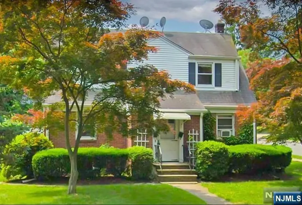 350 Gilbert Street Ridgewood NJ 07450