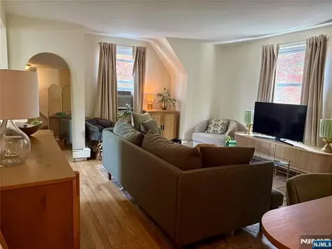 350 Gilbert Street Ridgewood NJ 07450