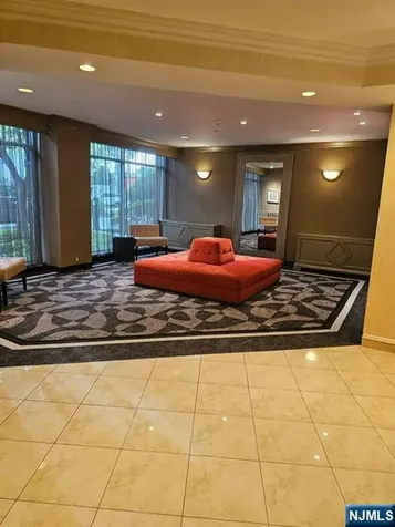 2200 N Central Road Fort Lee NJ 07024