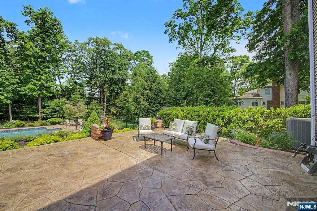13 Mabro Drive Denville Township NJ 07834