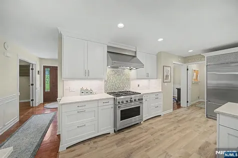 13 Mabro Drive Denville Township NJ 07834