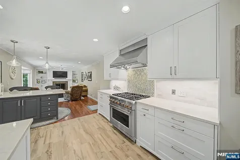 13 Mabro Drive Denville Township NJ 07834