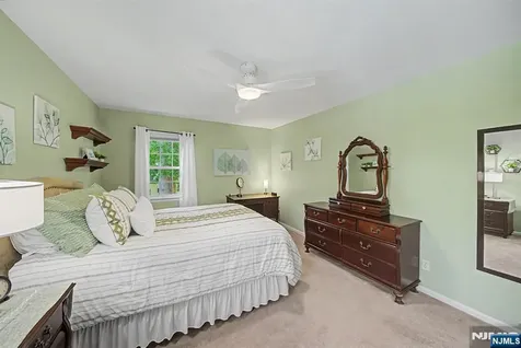 13 Mabro Drive Denville Township NJ 07834
