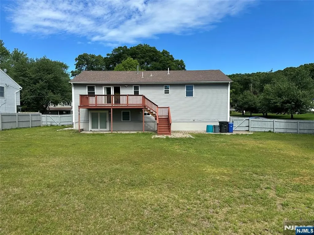 2 Hastings Road Par-troy Hills Twp. NJ 07950