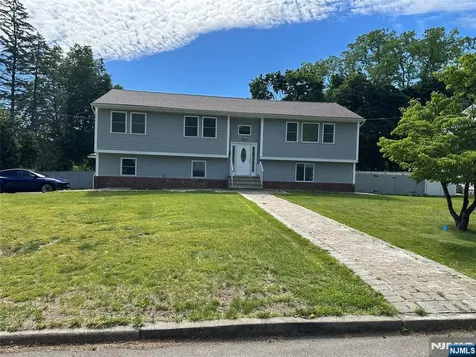 2 Hastings Road Par-troy Hills Twp. NJ 07950