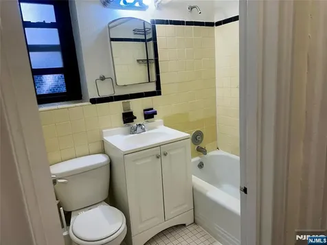 2329 Hudson Terrace Fort Lee NJ 07024