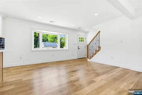48 Kendall Drive Sayreville NJ 08859