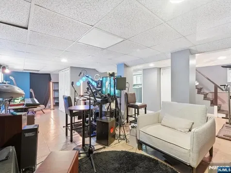 122 Glenwood Avenue Bloomfield NJ 07003