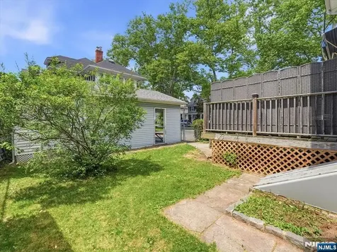 122 Glenwood Avenue Bloomfield NJ 07003