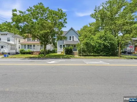 122 Glenwood Avenue Bloomfield NJ 07003