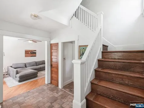 122 Glenwood Avenue Bloomfield NJ 07003