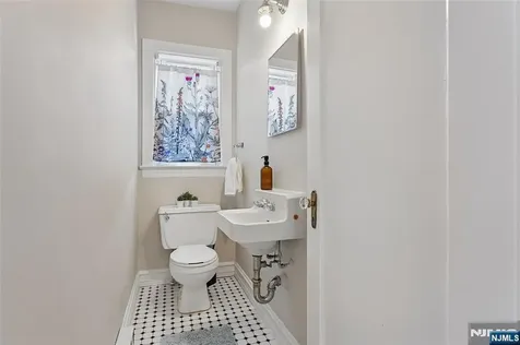 54 Mountain Avenue Bloomfield NJ 07003