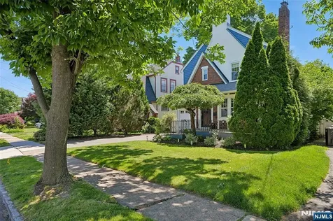 54 Mountain Avenue Bloomfield NJ 07003