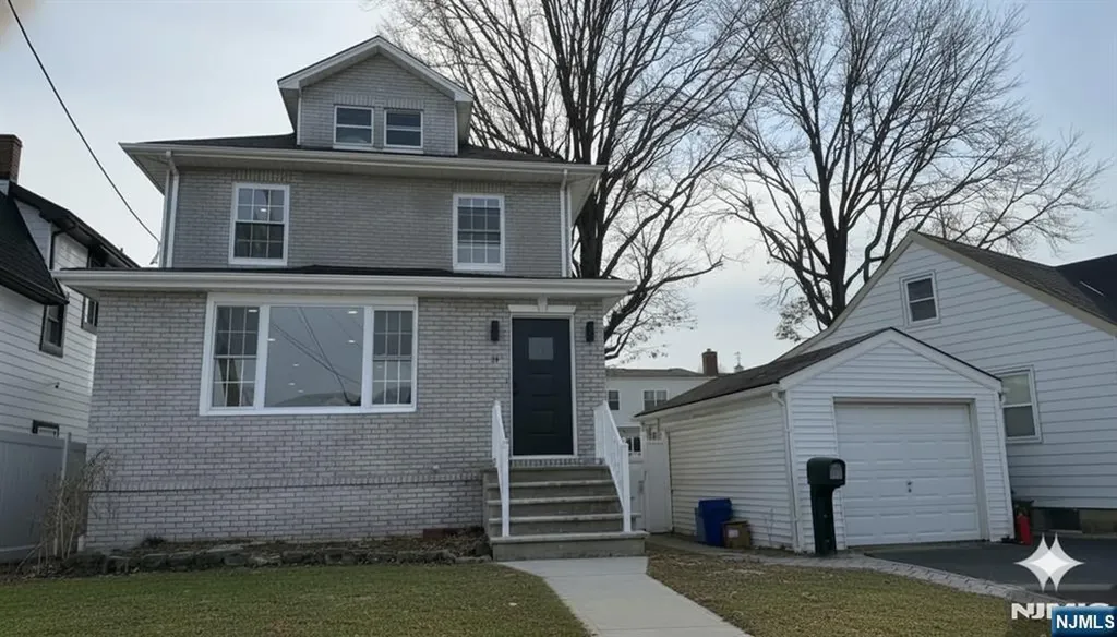 34 Kearney Street Lyndhurst NJ 07071