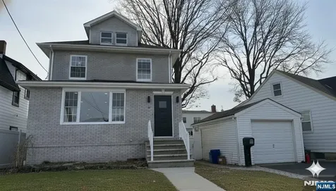 34 Kearney Street Lyndhurst NJ 07071
