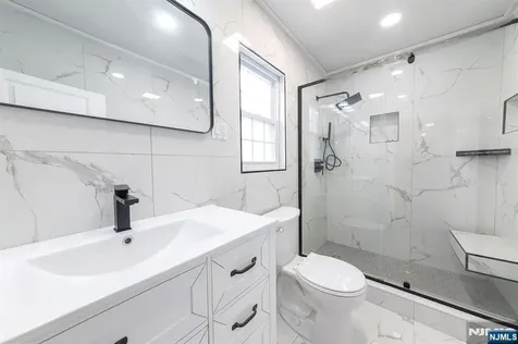 34 Kearney Street Lyndhurst NJ 07071