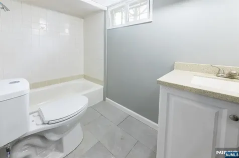 34 Kearney Street Lyndhurst NJ 07071