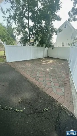 34 Kearney Street Lyndhurst NJ 07071