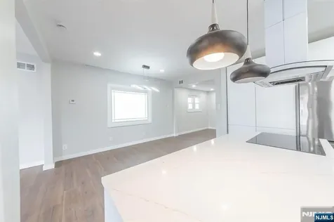 34 Kearney Street Lyndhurst NJ 07071