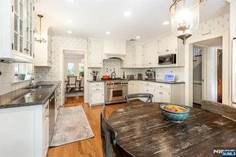 242 Forest Avenue Glen Ridge NJ 07028
