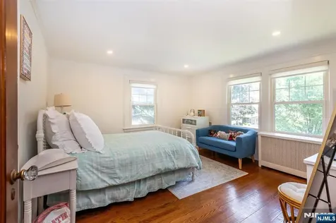 242 Forest Avenue Glen Ridge NJ 07028