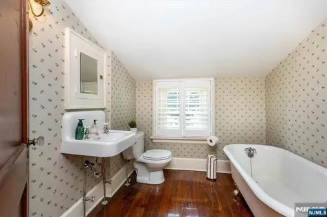 242 Forest Avenue Glen Ridge NJ 07028