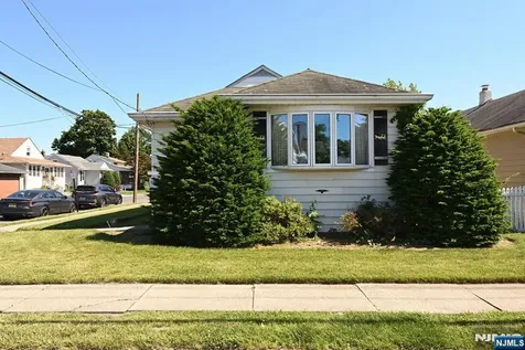 4-16 Bergen Avenue Fair Lawn NJ 07410