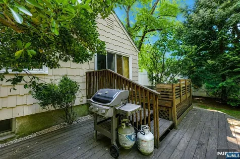 19 Harsen Road Tenafly NJ 07670