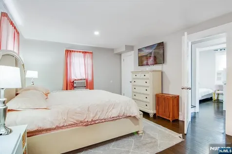 13 Elm Drive Cedar Grove NJ 07009