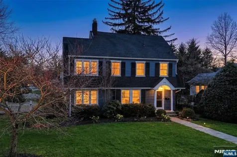 352 Fairway Road Ridgewood NJ 07450