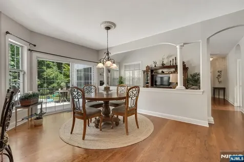 17 Cromwell Drive Chester Township NJ 07930