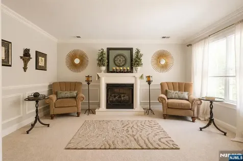 17 Cromwell Drive Chester Township NJ 07930