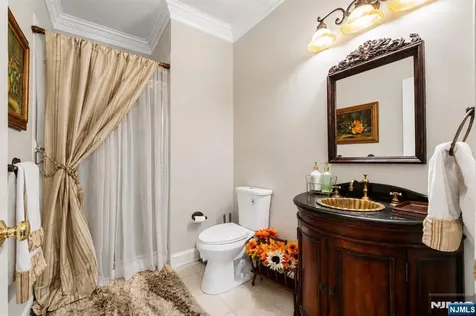 17 Cromwell Drive Chester Township NJ 07930