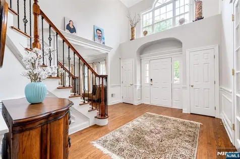 17 Cromwell Drive Chester Township NJ 07930
